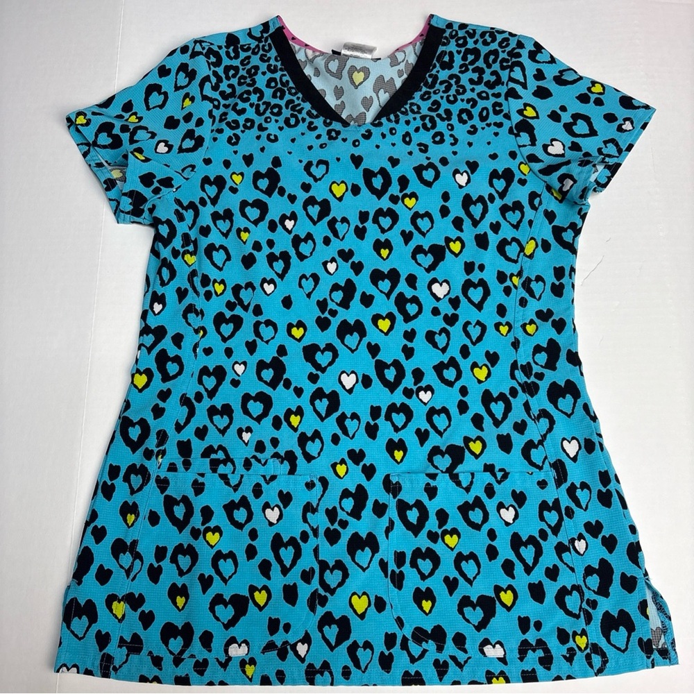Heart Soul Women Small Scrub Top Blue Green White Hearts HS614 Polyester Spandex
